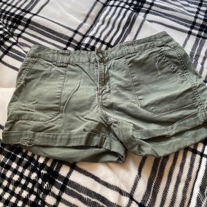 Mid rise shorts
